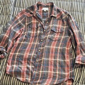 Men's Plaid Button-Up Shirt